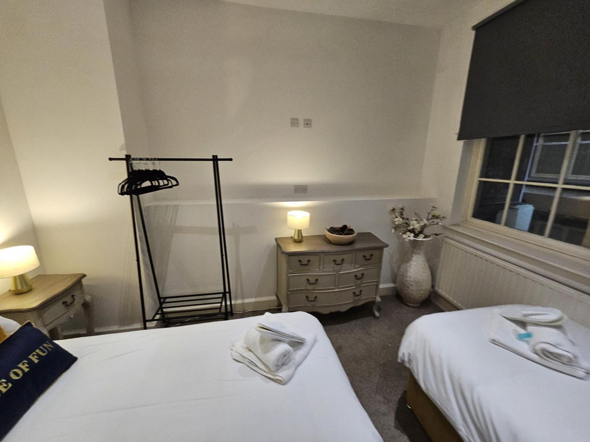 Customs House Bed & Breakfast Liverpool Oda fotoğraf
