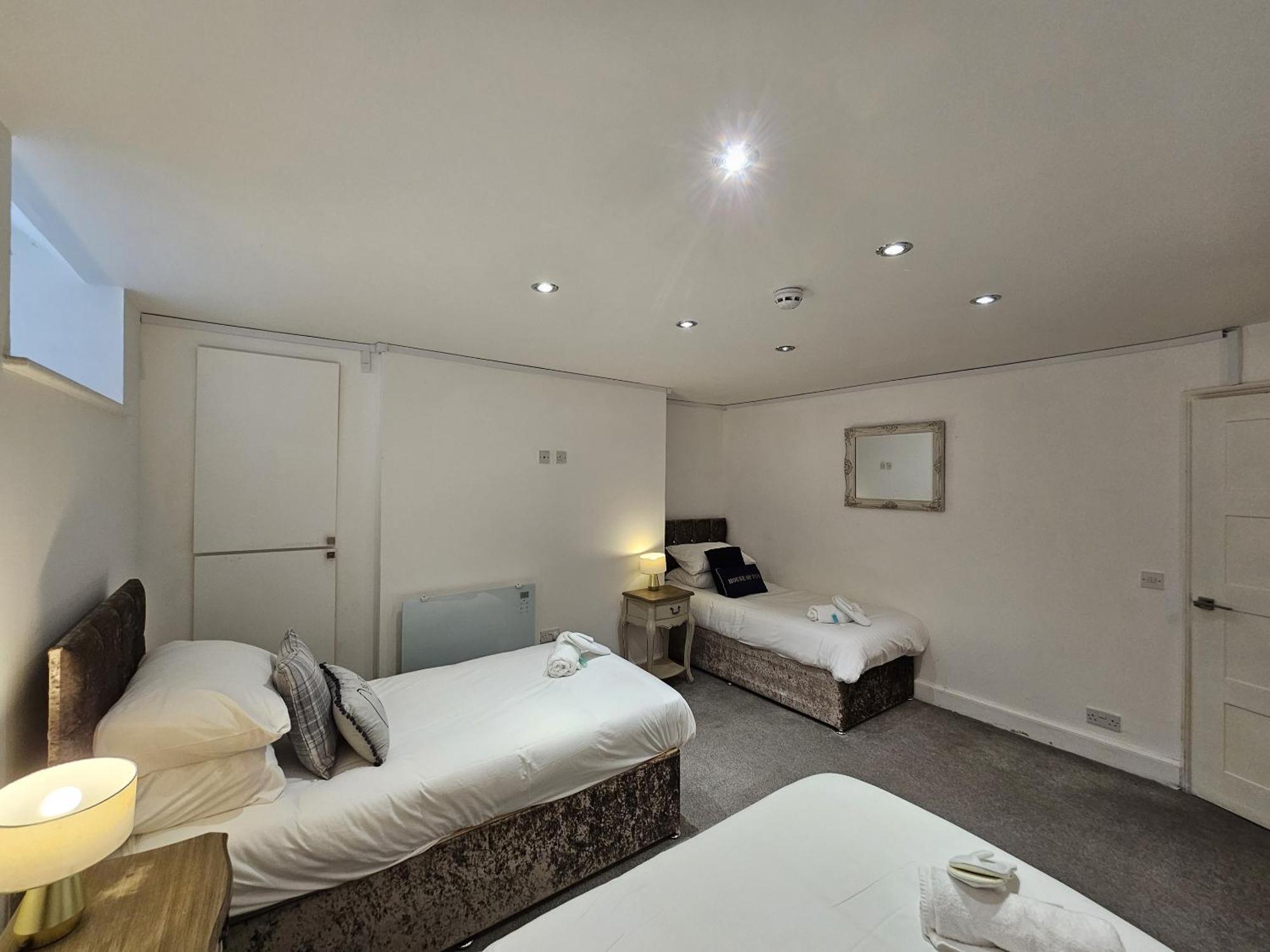 Customs House Bed & Breakfast Liverpool Oda fotoğraf